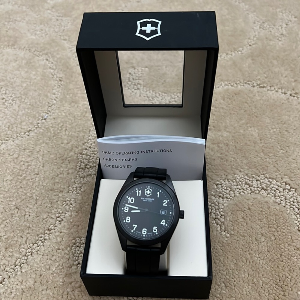 ALL BLACK WATCH